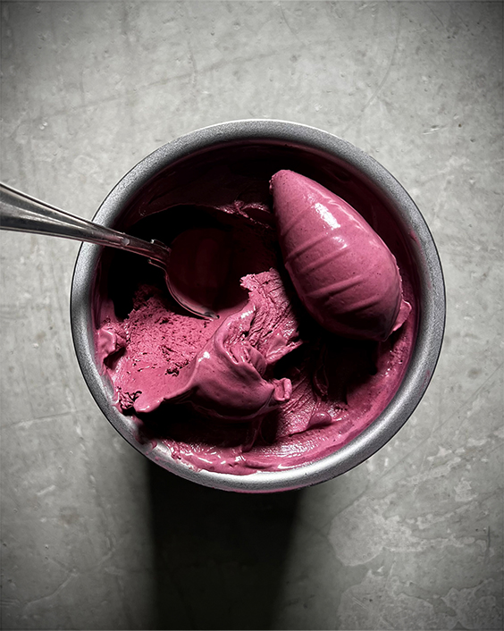 Lär dig hur restauranger gör krämig glass och sorbet. Teknik, receptbalans och tips som förbättrar din glass direkt.